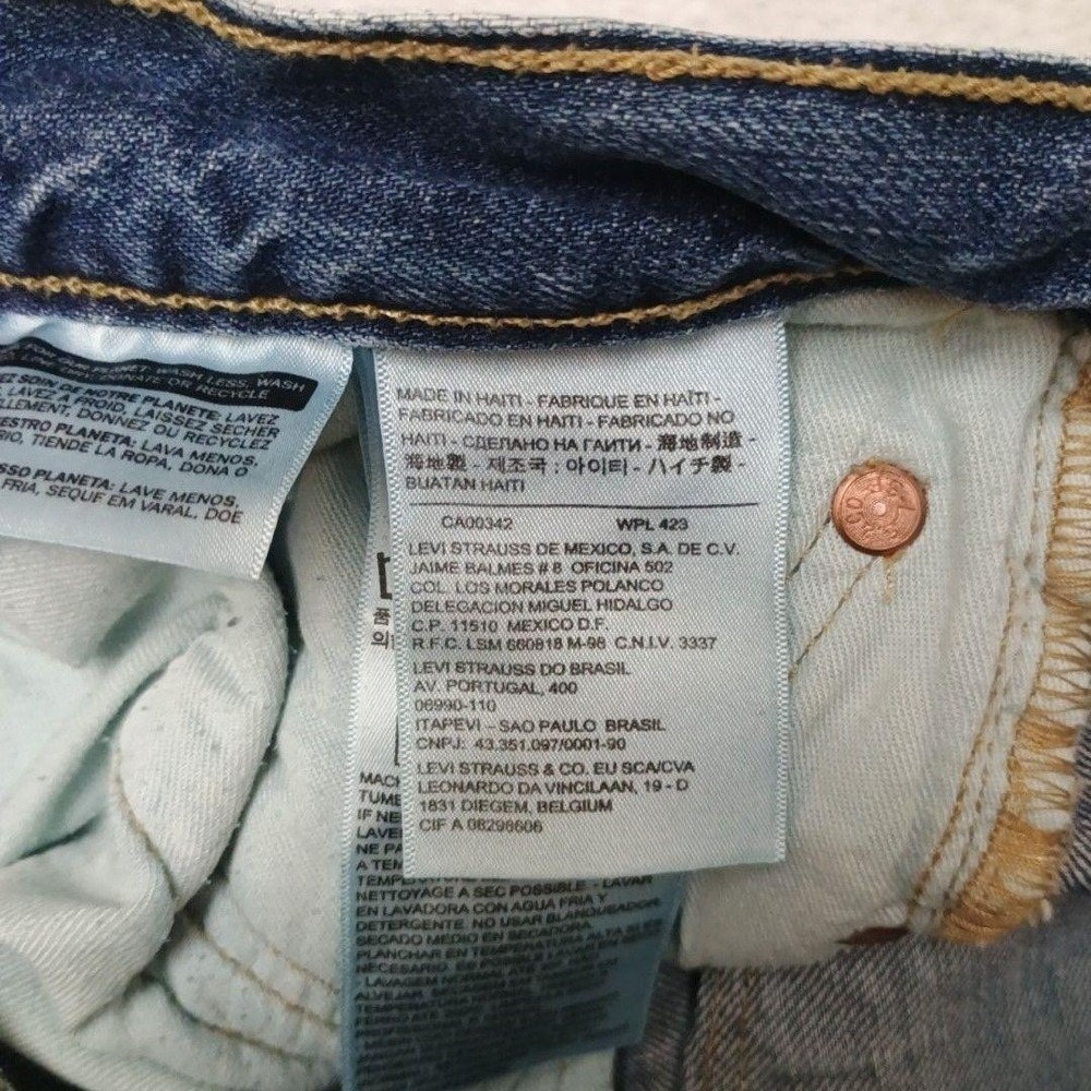 Levis 501 Jeans Mens 34x30 Blue Straight Medium Wash 5-Pocket Denim Regular - Picture 7 of 13
